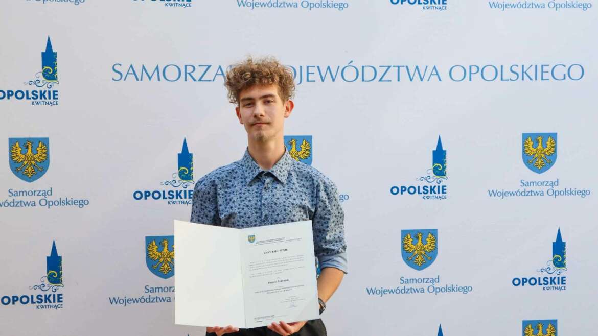 Mandat radnego Młodzieżowego Sejmiku objął uczeń naszej szkoły – Bartosz Bednarski