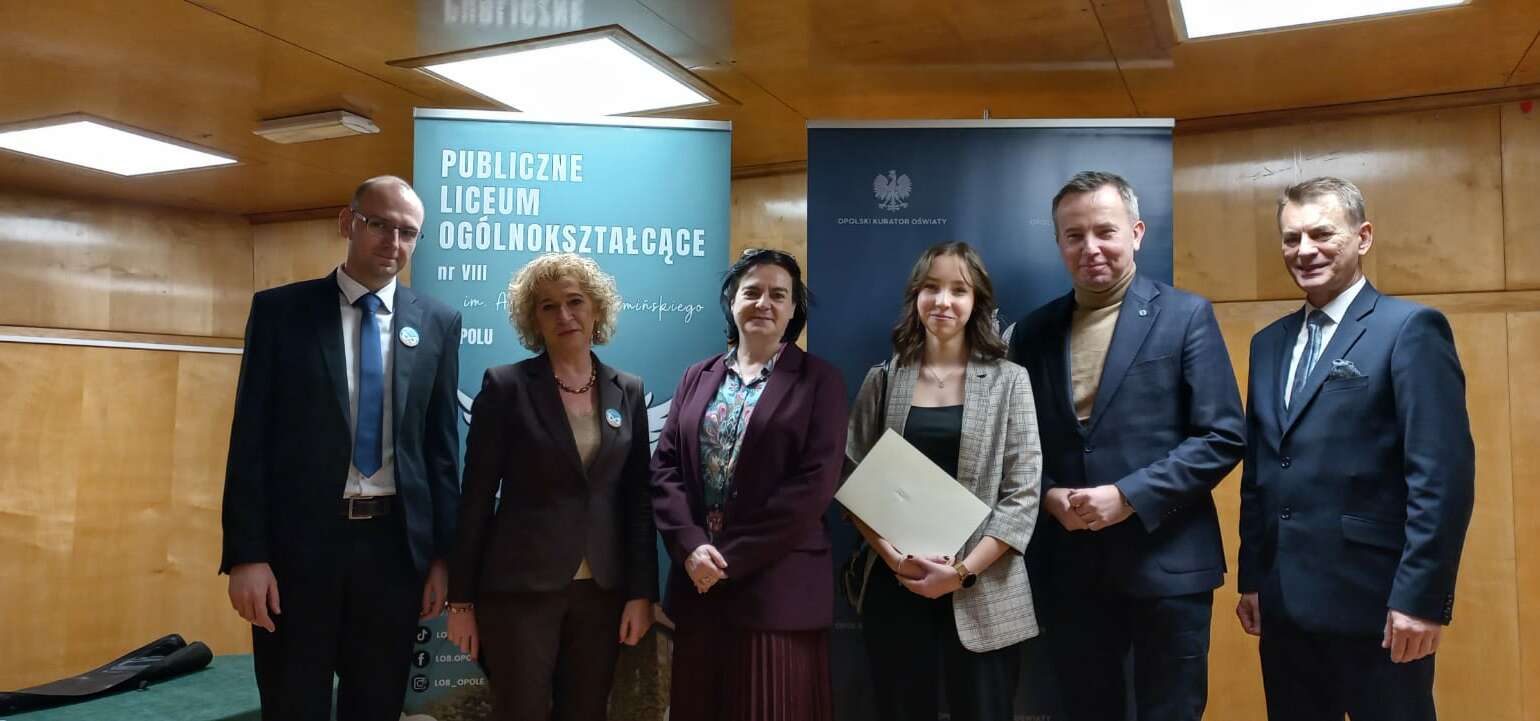 Emily Bartek otrzymała dziś stypendium Prezesa Rady Ministrów
