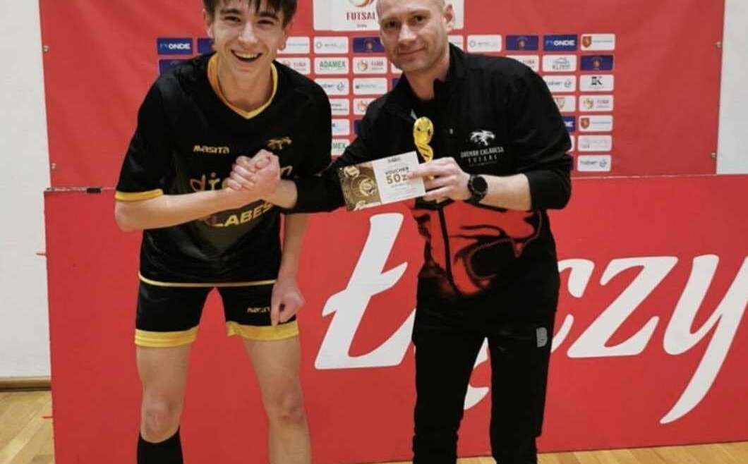 Młodzieżowe wicemistrzostwo Polski w futsalu