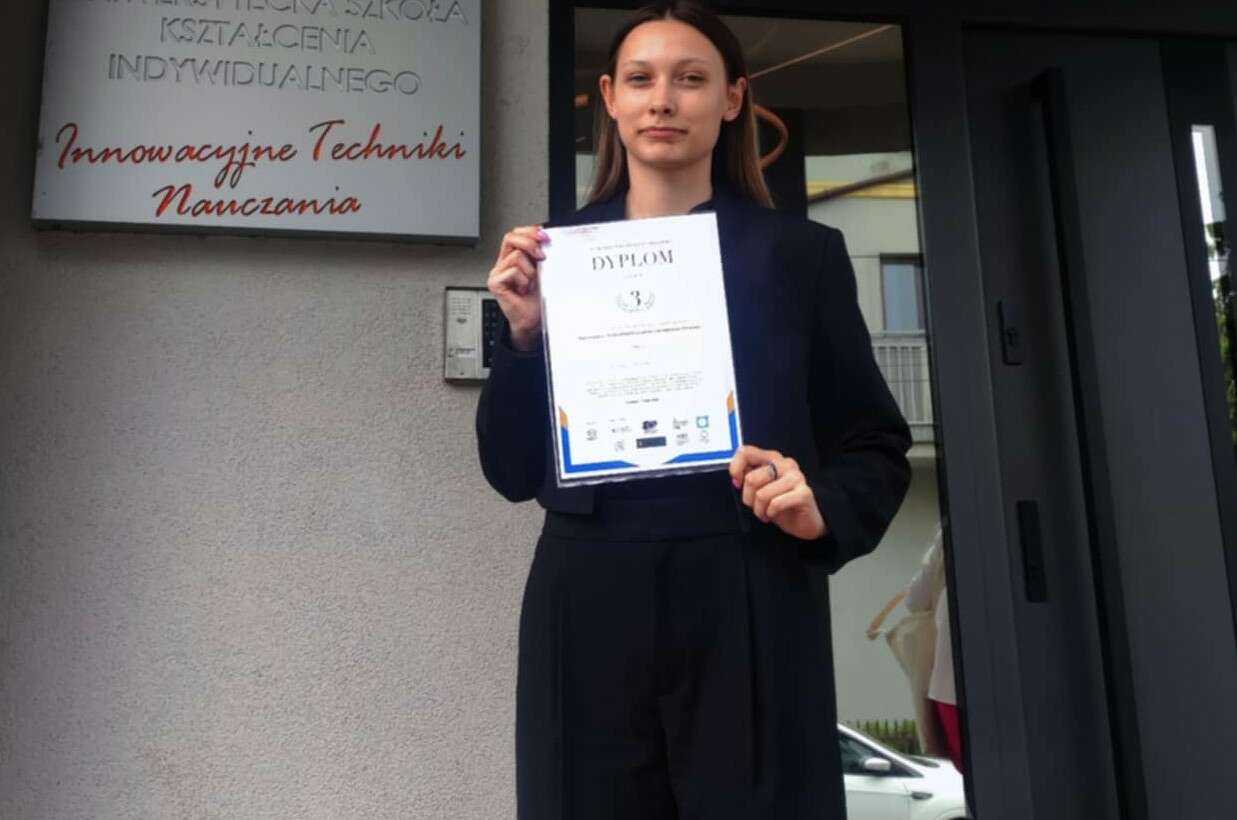 Michalina Majcher laureatką ogólnopolskiego konkursu historyczno-polonistycznego