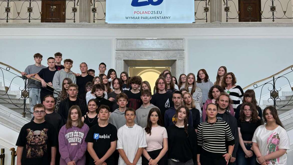 Uczniowie klas 1c i 2e zwiedzili Sejm RP