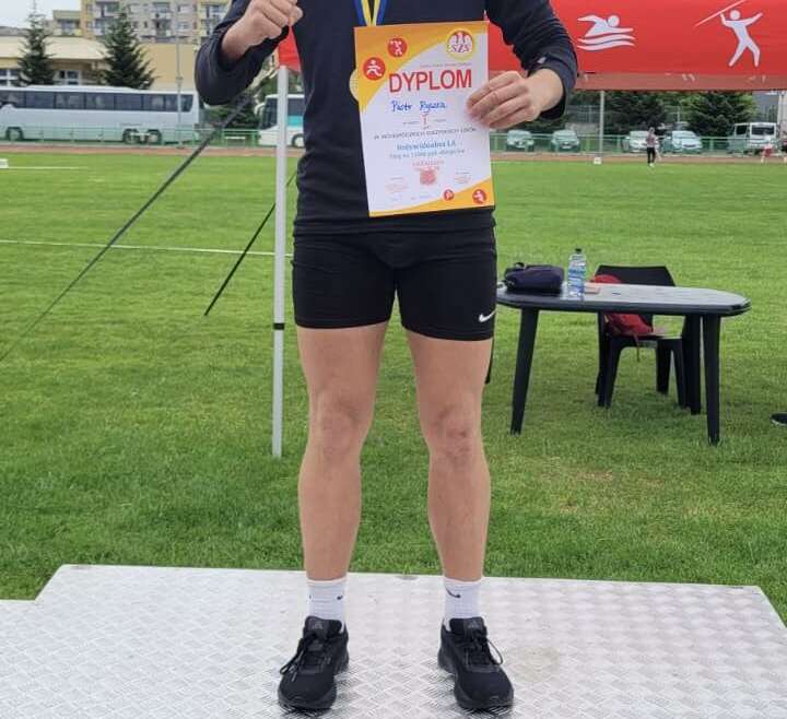 Mistrz województwa w biegu na 110 m przez płotki – Piotr Ryszka