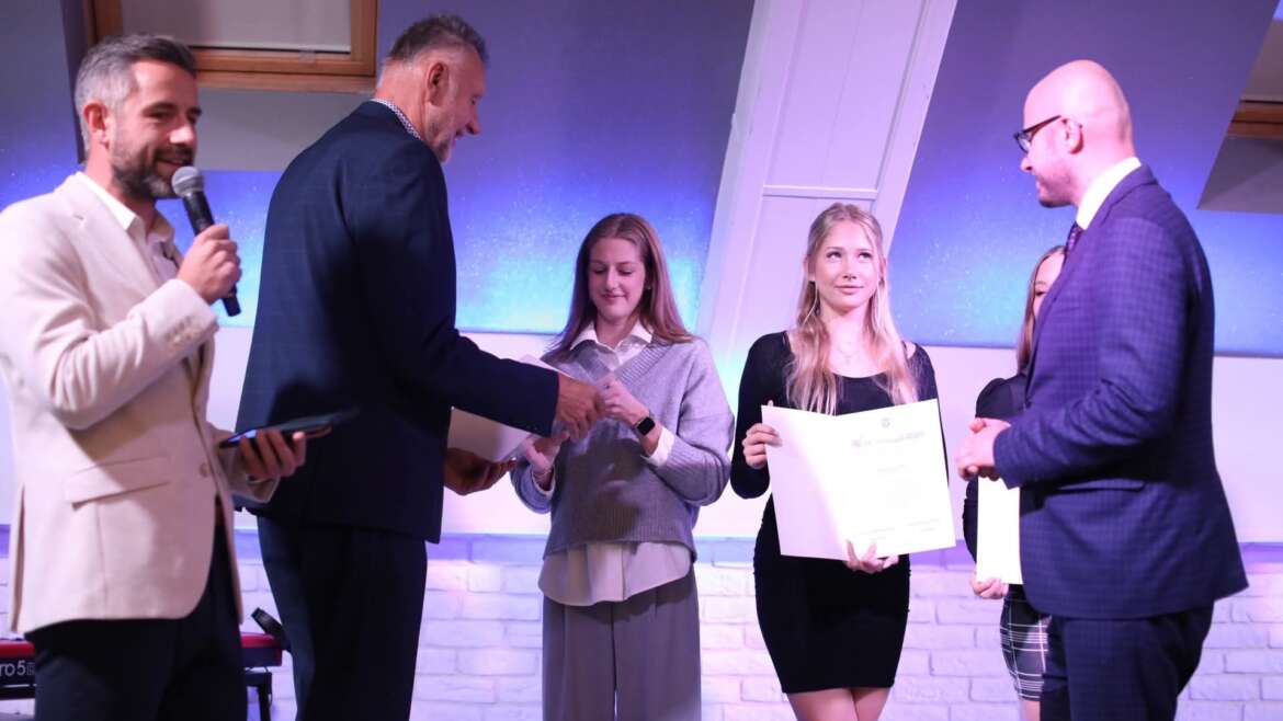 Zuzanna Leśniewska znalazła się w gronie najlepszych sportowców Opolszczyzny uhonorowanych Sportową Nagrodą Marszałka Województwa Opolskiego