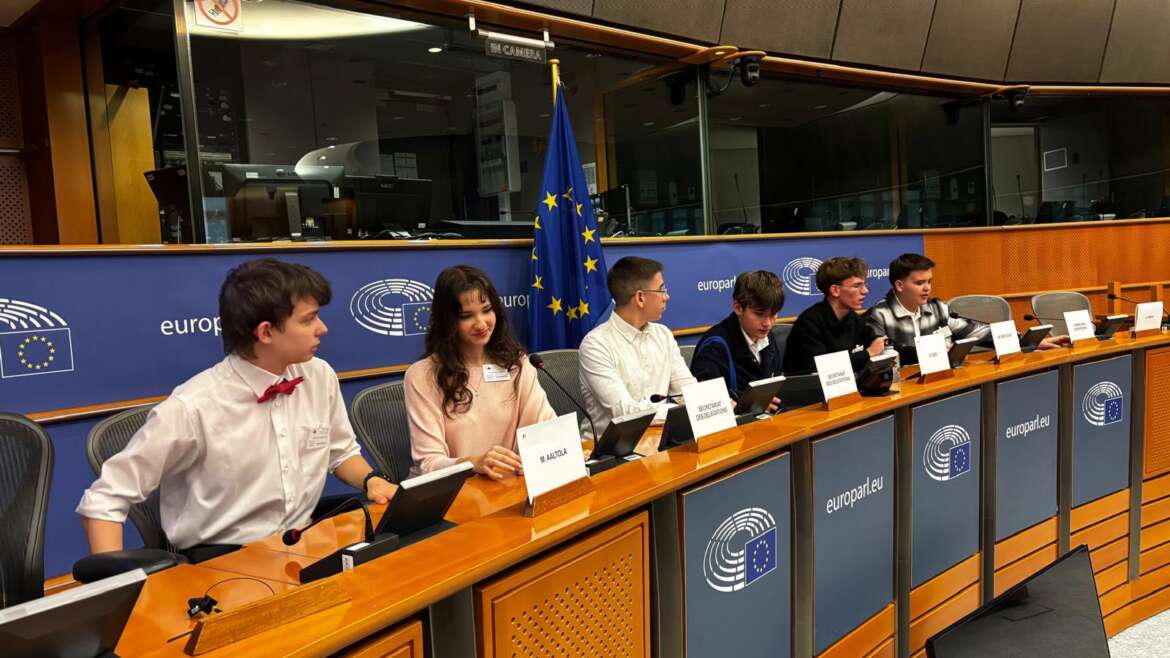 Pozdrawiamy z serca Europy – Brukseli!