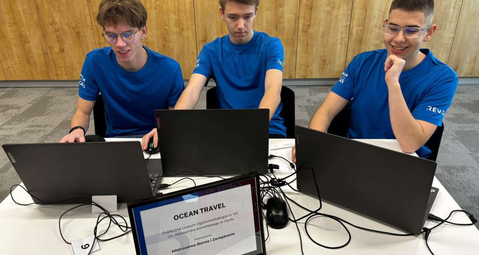 Nasi uczniowie potrafią w Biznes i Zarządzanie