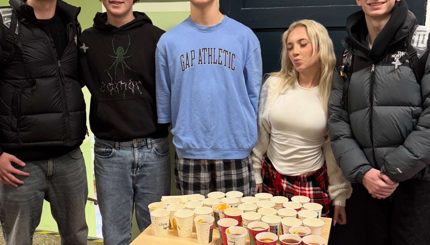 Herbatka za uśmiech i dzień piżamy z naszym Samorządem Uczniowskim