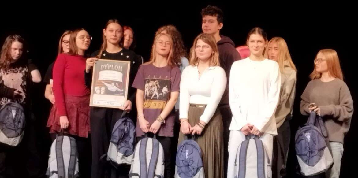 Zespół teatralny KALAMBUR zdobył drugie miejsce na XIII Opolskim Festiwalu Spektakli Profilaktycznych „Maski zostawimy na scenie”