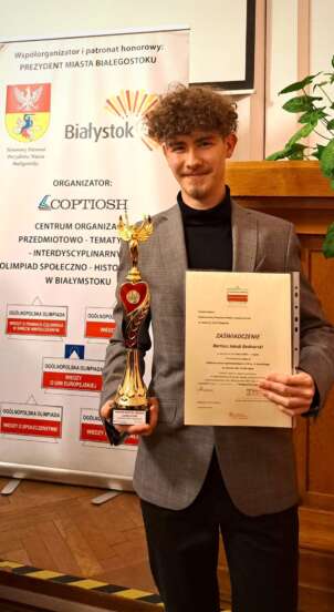 Bartosz Bednarski, zdobył tytuł laureata XI Ogólnopolskiej Olimpiady Wiedzy o Społeczeństwie!