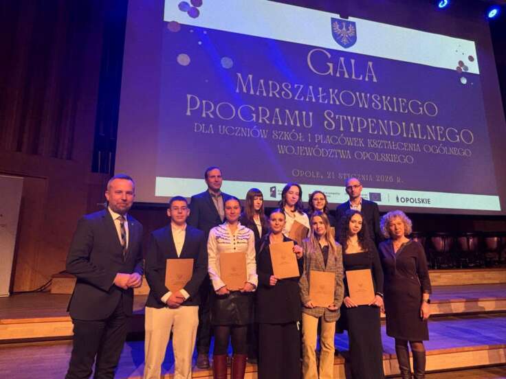 Dziesięcioro uczniów naszej szkoły zostało uhonorowanych stypendiami Marszałkowskiego Programu Stypendialnego