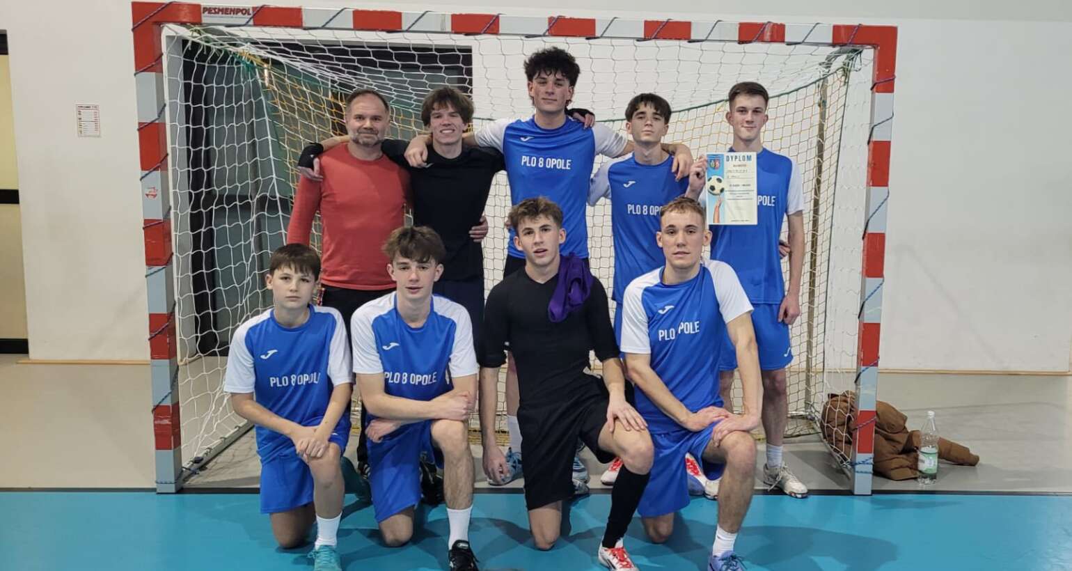 Drużyna PLO VIII wywalczyła przejście do finału wojewódzkiego w futsalu