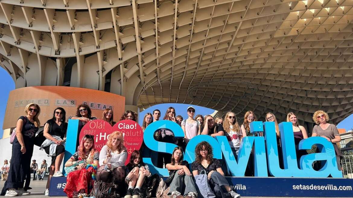 Nasza młodzież właśnie rozpoczęła niesamowitą przygodę w ramach programu Erasmus+ w słonecznej Sewill