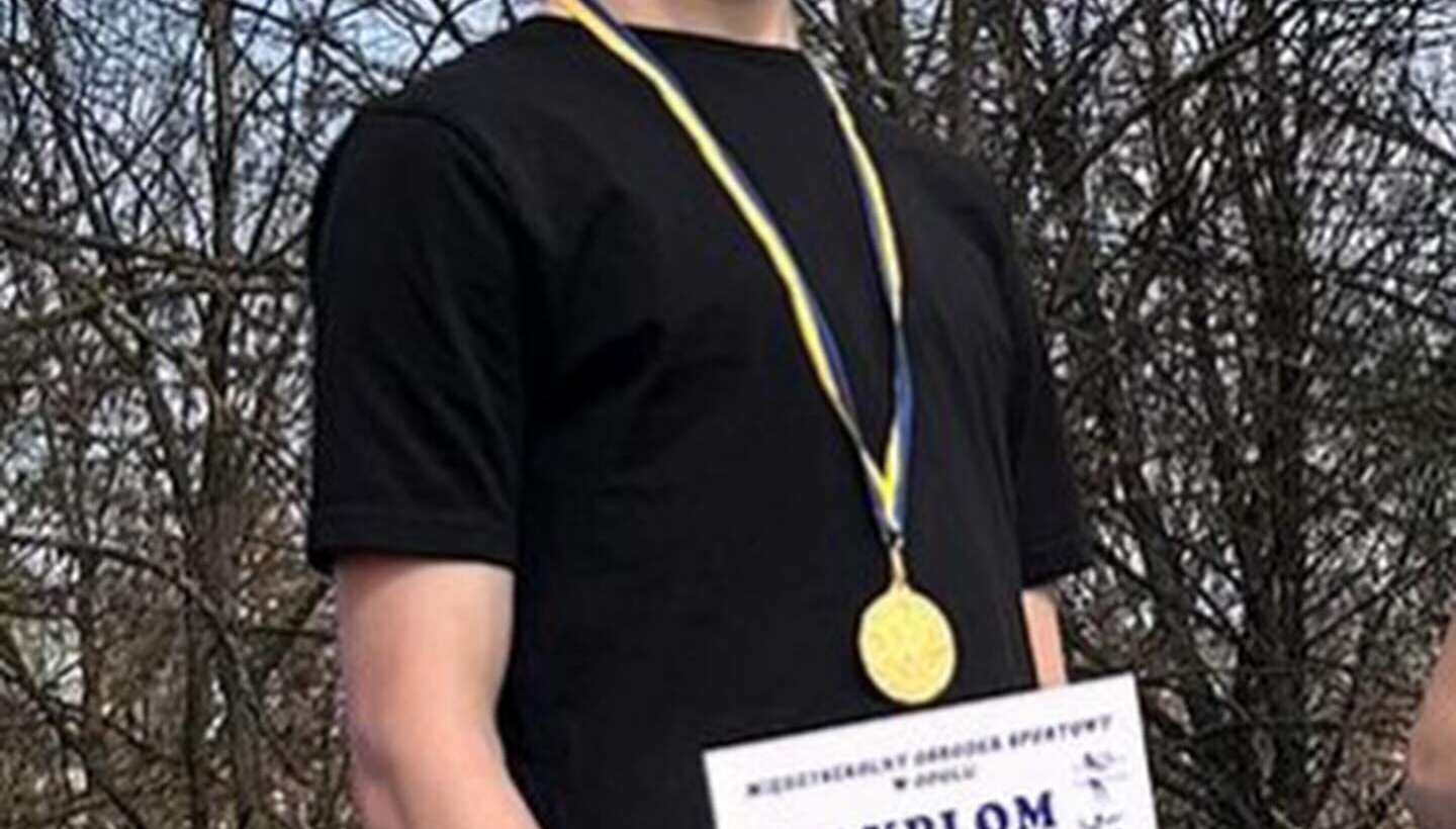 Wojciech Tomaszewski zdobył 1. miejsce w Indywidualnych Mistrzostwach Opola w Biegach Przełajowych szkół licealnych