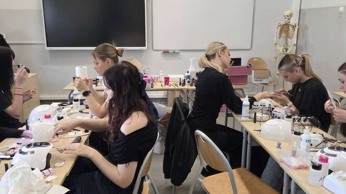 Kurs Stylizacji Paznokci