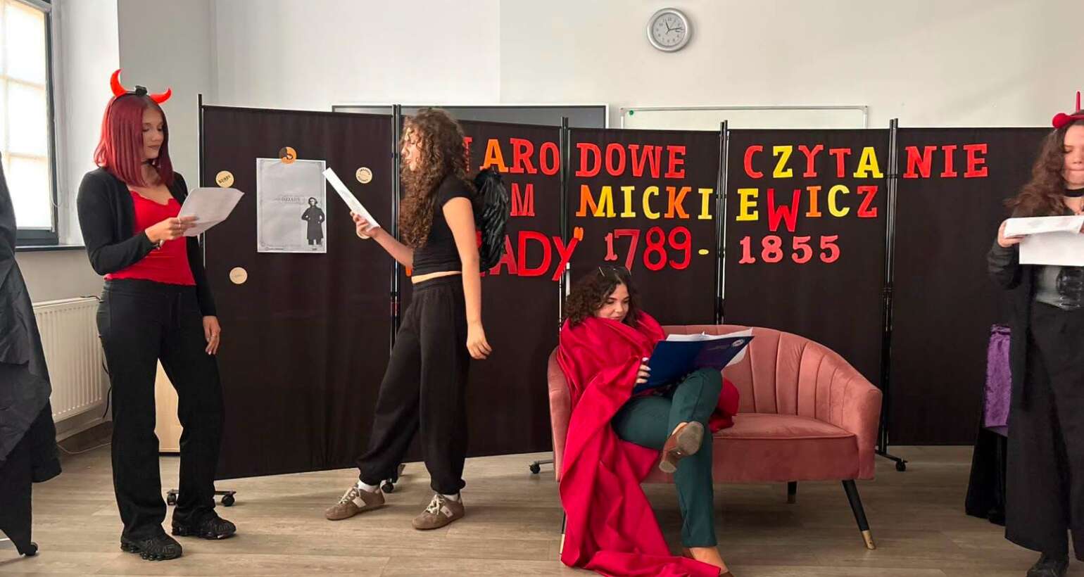Po raz trzeci w naszym liceum odbyło się NARODOWE CZYTANIE
