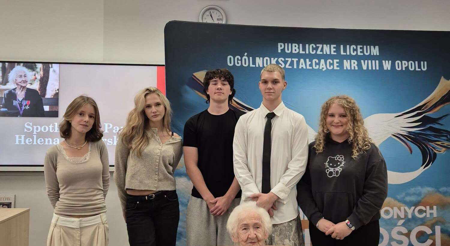 Pani Helenę Kamerską – uczestniczka Powstania Warszawskiego na spotkaniu z młodzieżą PLO8
